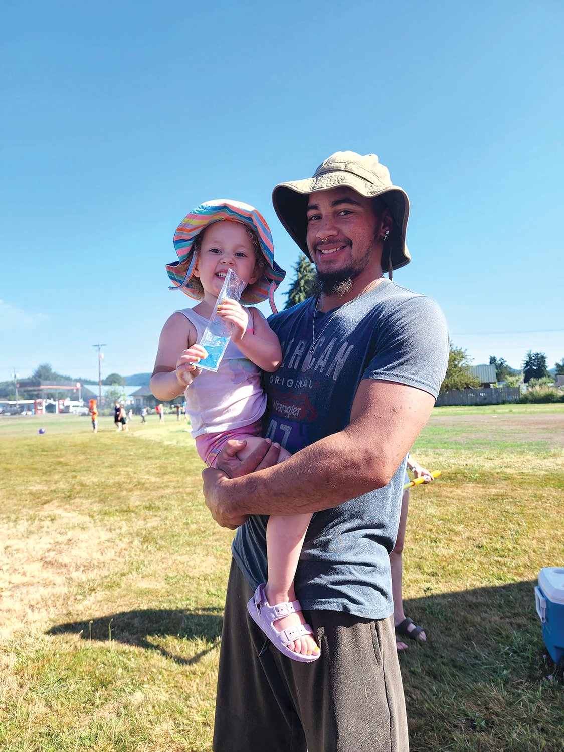 In Focus Fire District 11 Helps Cool Down Pe Ell Community The Daily
